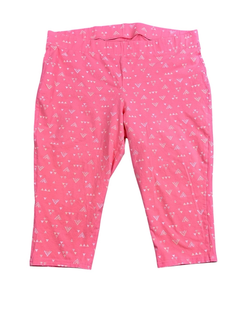 Torrid Pink Capri Leggings with Subtle White Triangle Print Size 4X